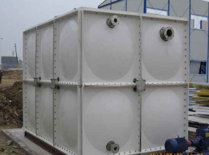 北京玻璃鋼水箱的生產(chǎn)設(shè)計(jì)優(yōu)勢(shì)及在施工中需要注意的事項(xiàng)有哪些 北京玻璃鋼水箱